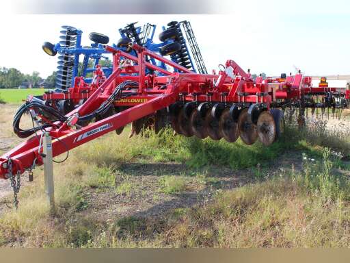 Waukon Ia 4511 11 For Sale Sunflower 4511 11 Equipment Equipment Trader