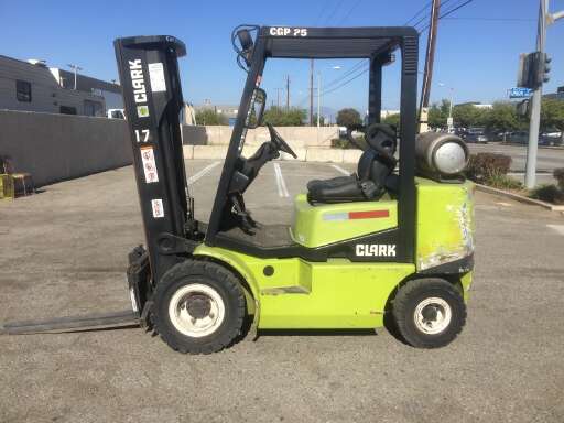 2003 CLARK CGP 25