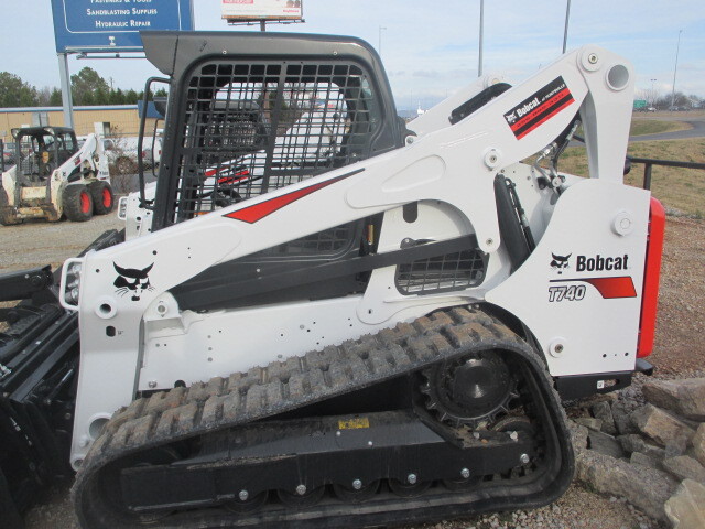 2018 Bobcat T740 Compact Track Loader For Sale in Huntsville, AL