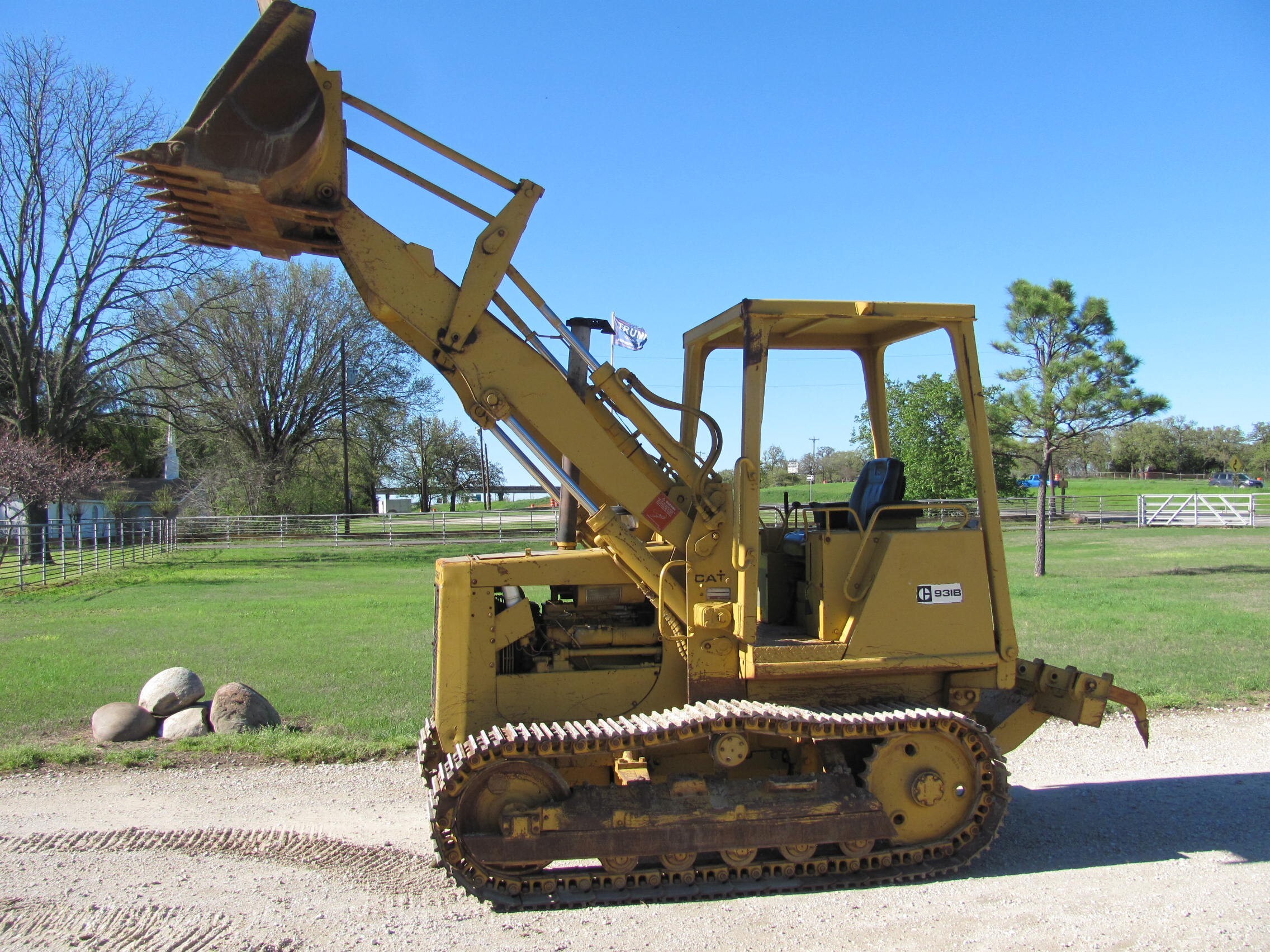 1985 Cat 931B Eqp For Sale in Burleson, TX Equipment Trader