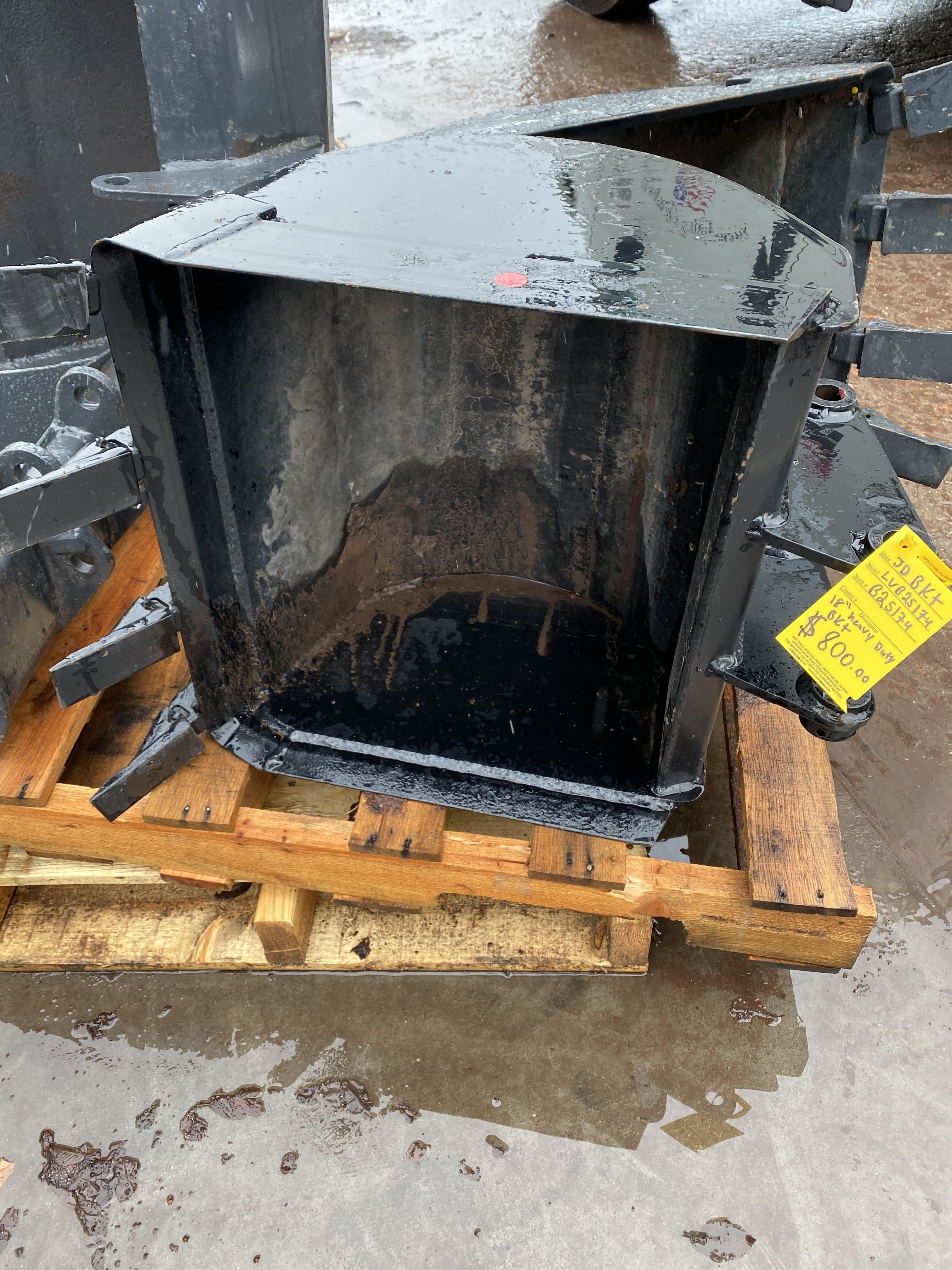 Used 0 John Deere Jd 18 Inch Heavy Duty Bkt in Flagstaff, AZ