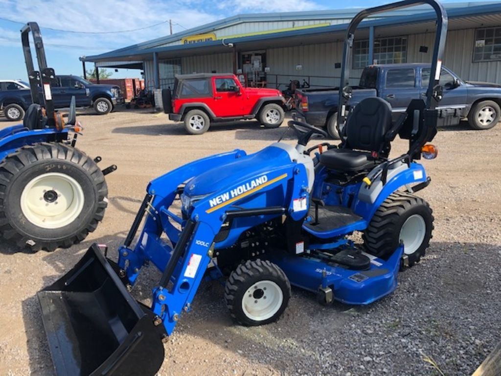 2022 New Holland Workmaster 25S OpenAir + 100LC Loader