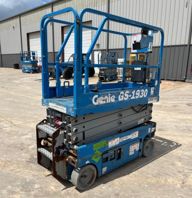 2018 Genie GS-1930