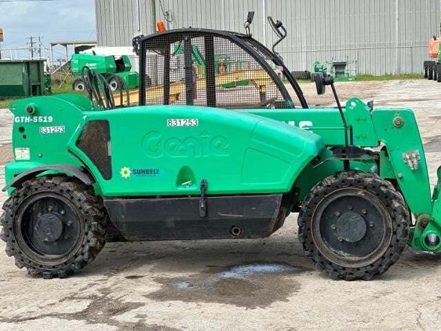 2016 Genie GTH-5519