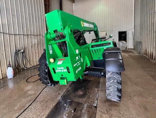 2016 Genie GTH-636