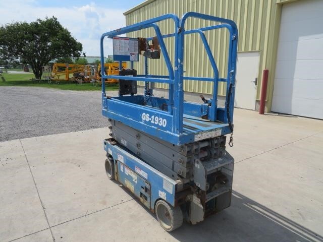 2018 Genie GS-1930