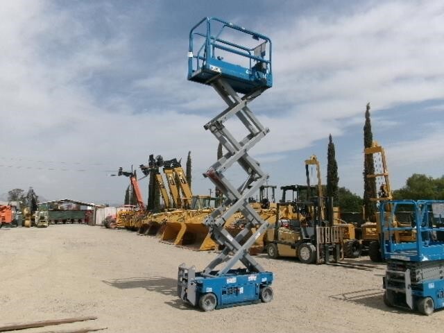 2018 Genie GS-1930