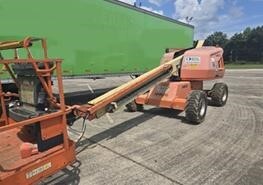 2016 JLG 400S