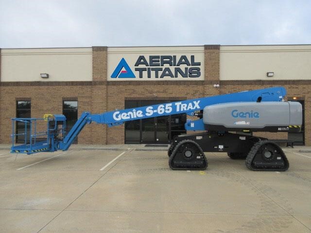 2025 Genie S-65 Trax