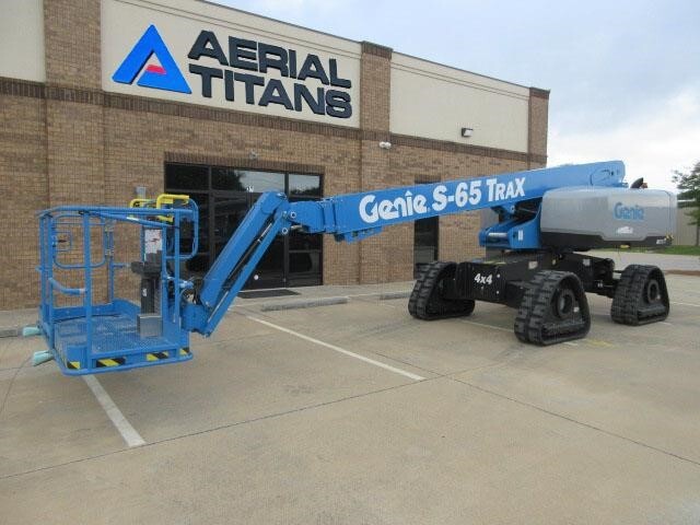 2025 Genie S-65 Trax
