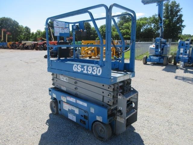 2018 Genie GS-1930