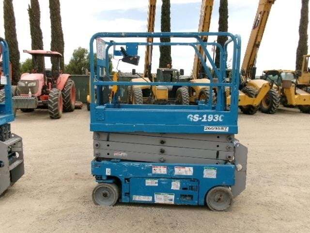 2018 Genie GS-1930
