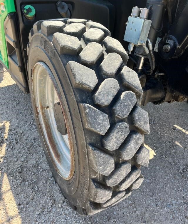 2018 JLG 742