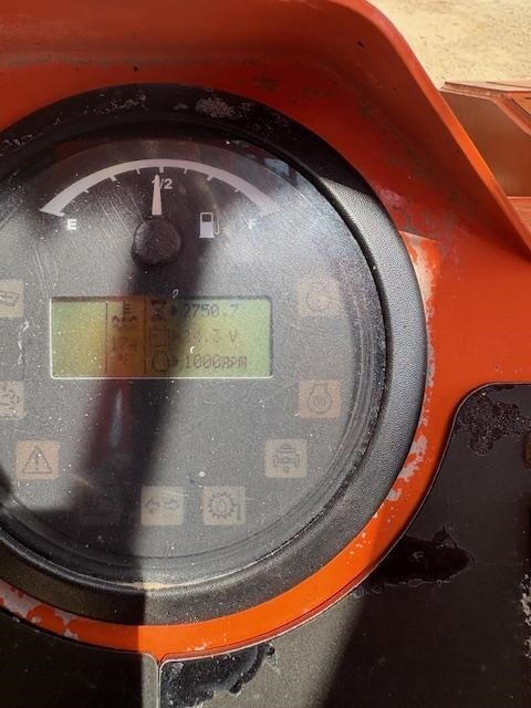 2017 SkyTrak 10054