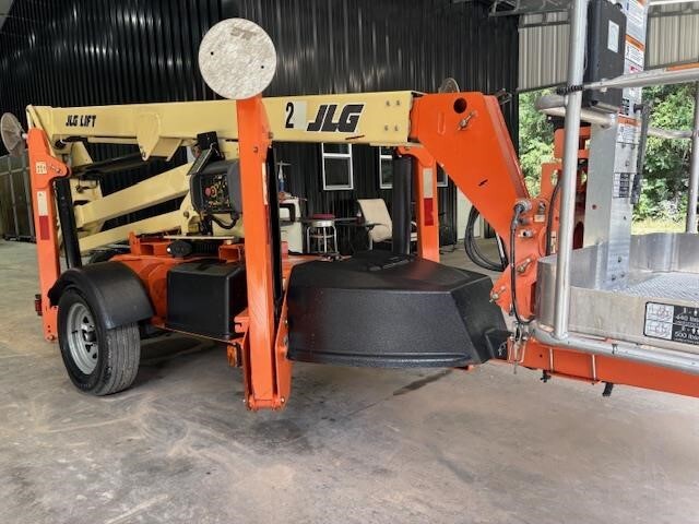 2018 JLG T350