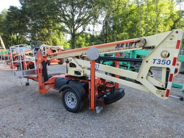 2018 JLG T350