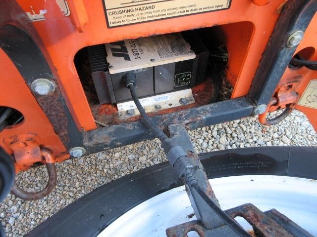 2018 JLG T350