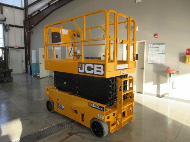 2025 JCB S3246E