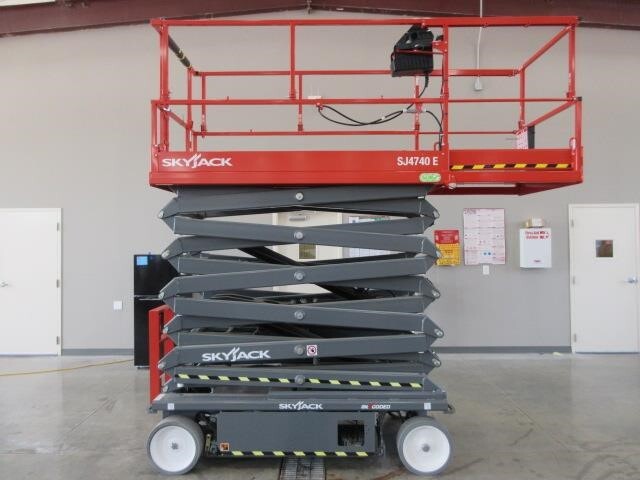 2025 Skyjack SJ4740E