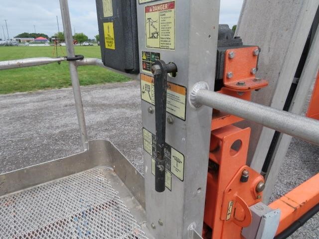 2018 JLG T500J