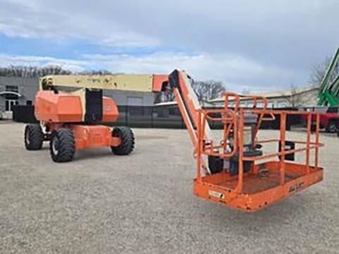 2013 JLG 800AJ