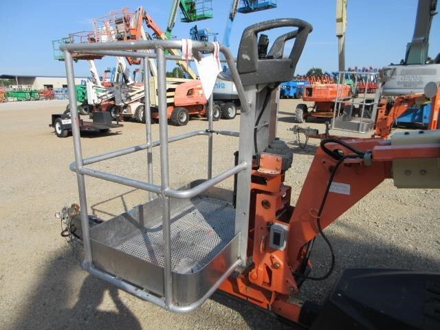 2018 JLG T350