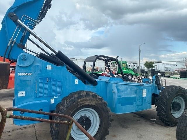 2015 Genie GTH-1056
