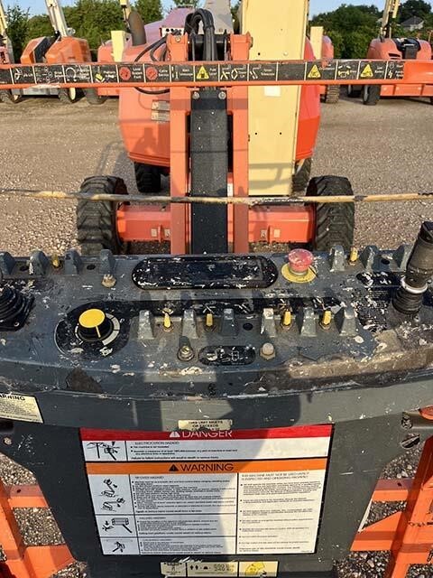 2020 JLG 450AJ
