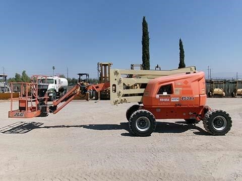 2020 JLG 450AJ