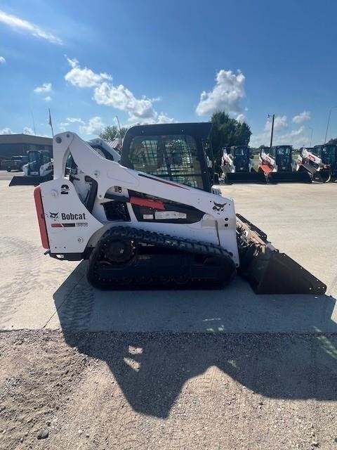 Photo of a 2016 Bobcat T590