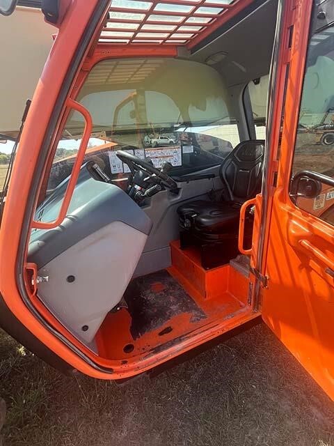 2019 JLG 1055-10
