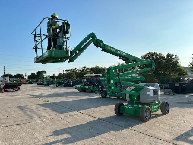 2016 Genie Z-45/25J DC Picture 2 2016 Genie Z-45/25J DC-2