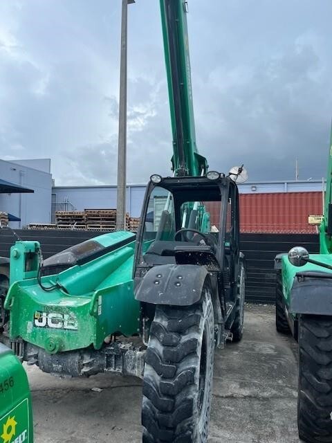 2017 JCB 507-42-1
