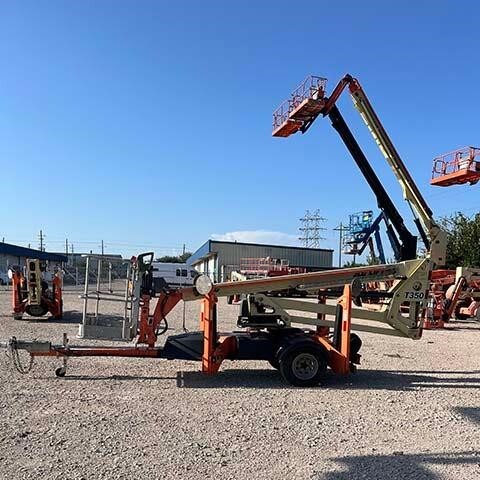 2018 JLG T350-1