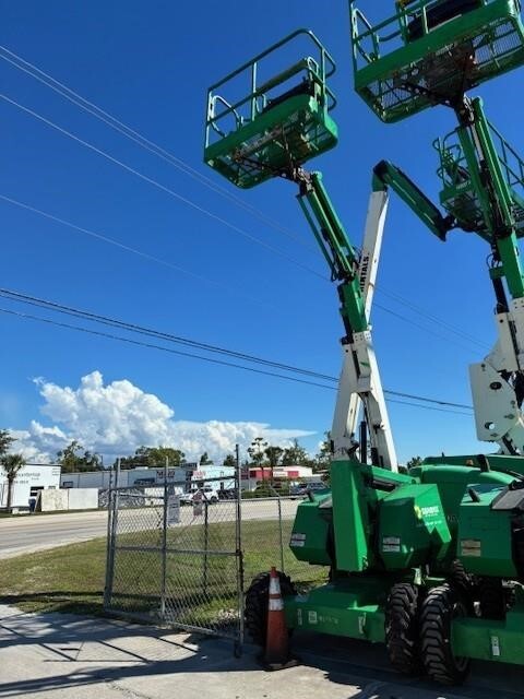 2016 JLG 340AJ-1