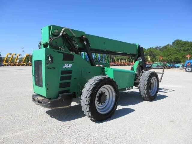 2016 SkyTrak 6042 Picture 3 2016 SkyTrak 6042-3
