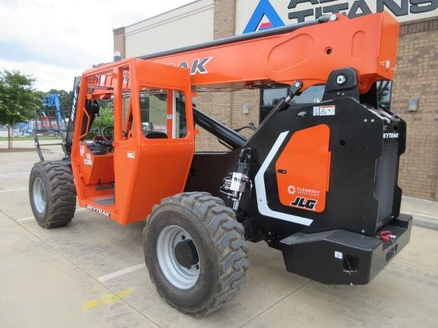 2025 SkyTrak 6042-8