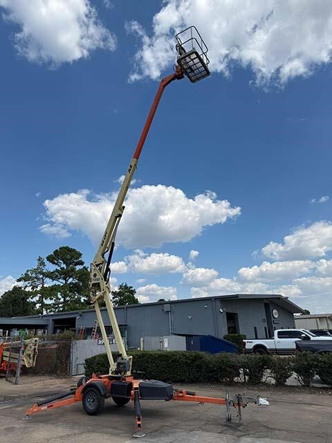 2018 JLG T350-29