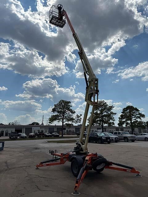 2018 JLG T350-26