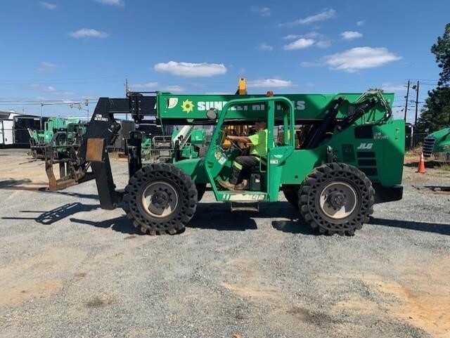 2017 SkyTrak 10042-1