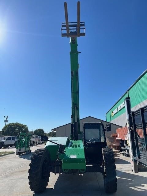 2016 Genie GTH 844 Picture 2 2016 Genie GTH 844-2