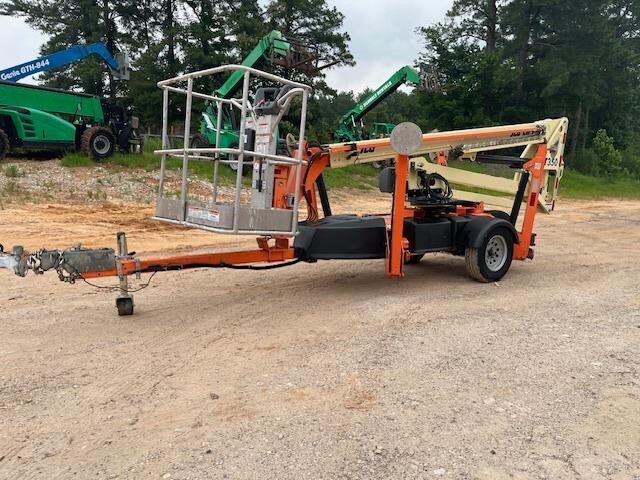 2018 JLG T350-1