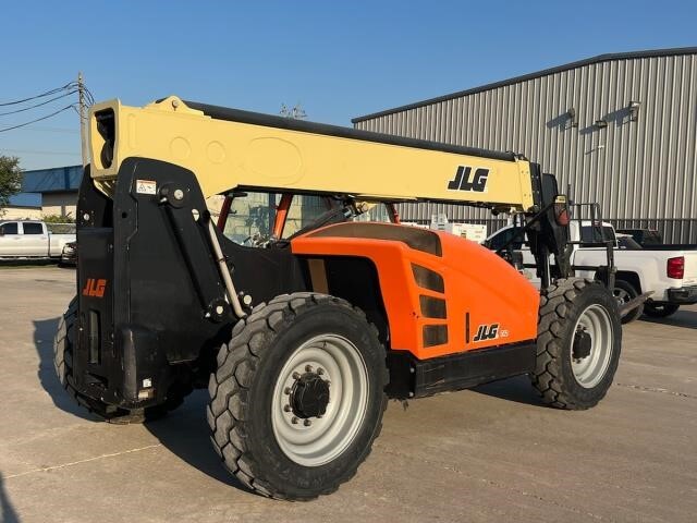 2021 JLG 742-4