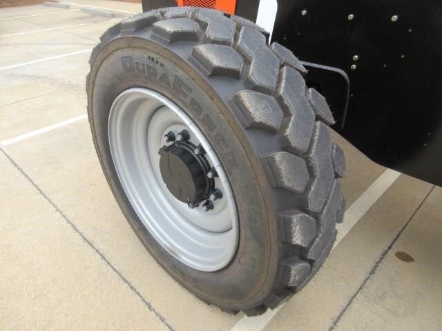 2025 SkyTrak 8042-11