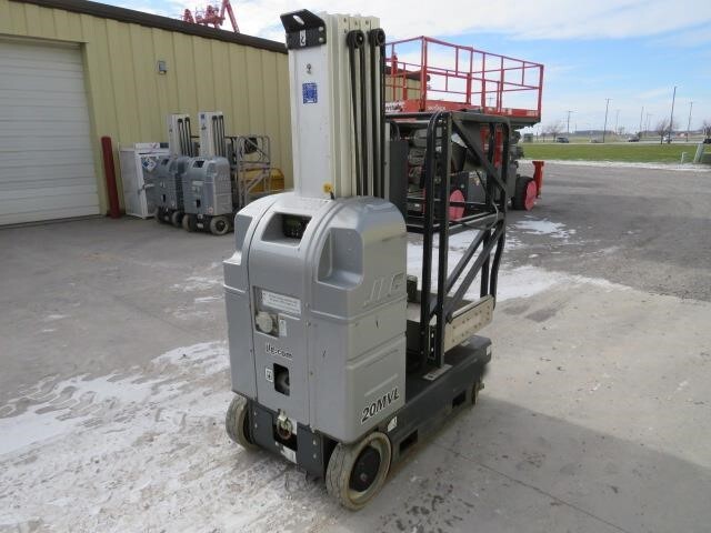 2017 JLG 20MVL-4