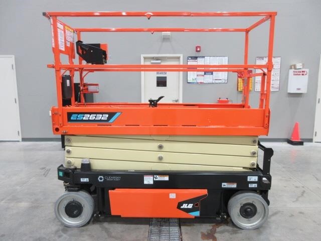 2025 JLG ES2632-1