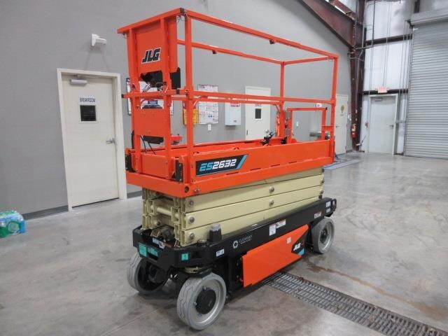 2025 JLG ES2632-2