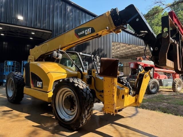 2018 CAT TL943D-8