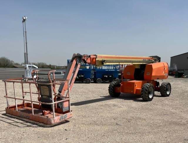 2017 JLG 660SJ-3