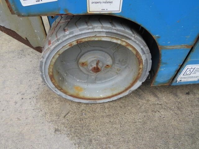 2017 Genie GS-1930-16